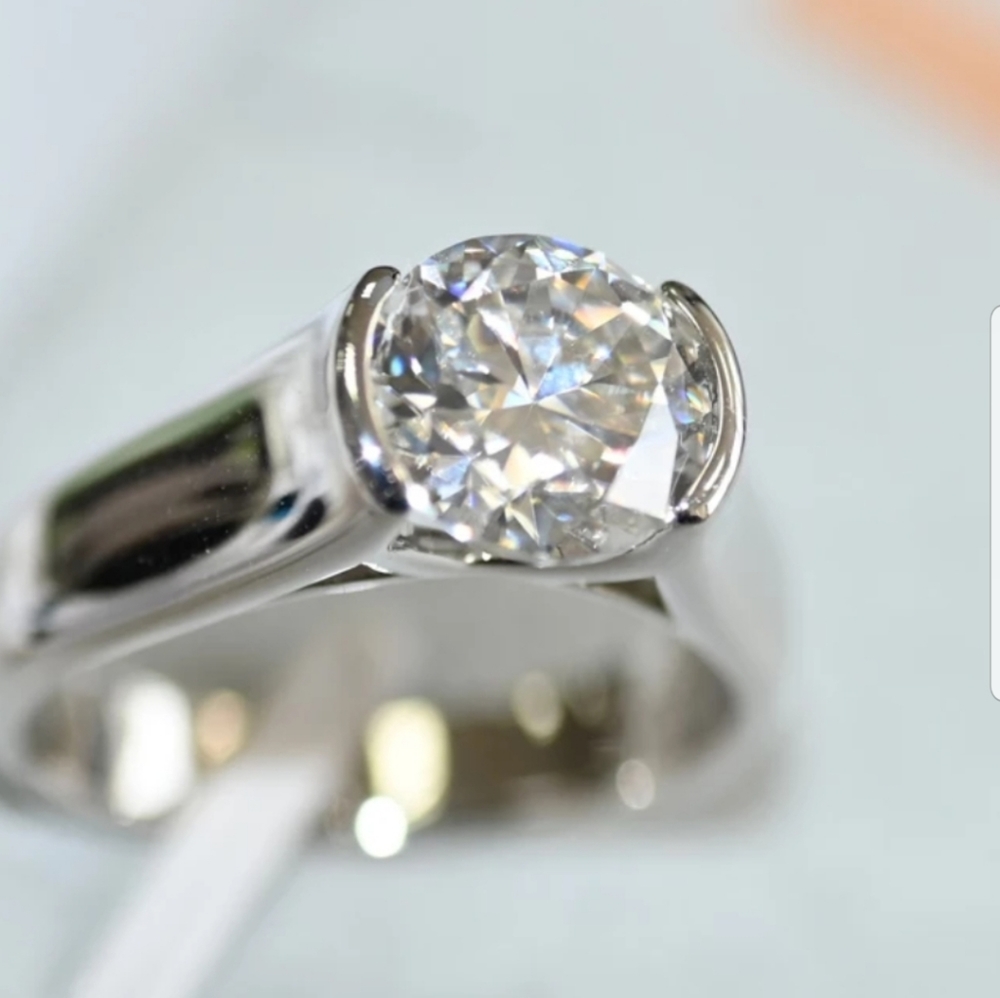 7mm (1.5 CT) Solitaire Moissanite 4 Prong Antique Engagement Ring 14K Over